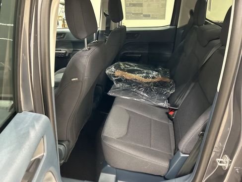 New 2025 Ford Maverick XL image 22