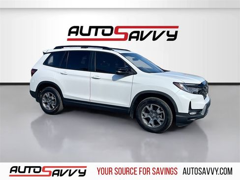 Used 2023 Honda Passport TrailSport image 1