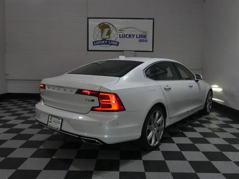 Used 2018 Volvo S90 T6 Inscription image 10
