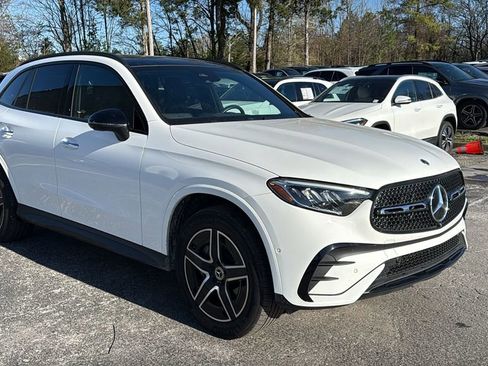 Certified 2025 Mercedes-Benz GLC 300 4MATIC image 1