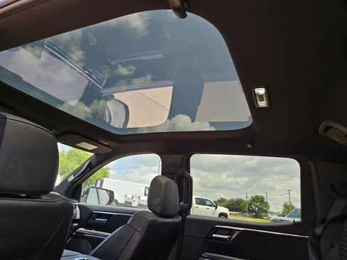 New 2025 GMC Sierra EV Denali image 17