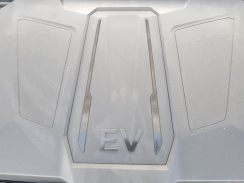 New 2026 Hyundai Ioniq 5 SEL image 18