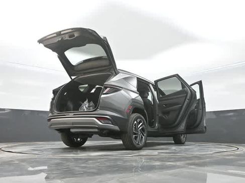 New 2026 Hyundai Tucson Limited image 44
