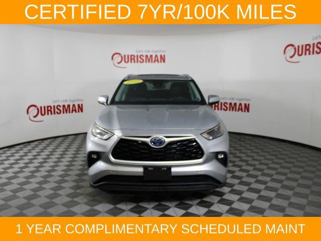 Used 2022 Toyota Highlander XLE AWD/4WD image 12