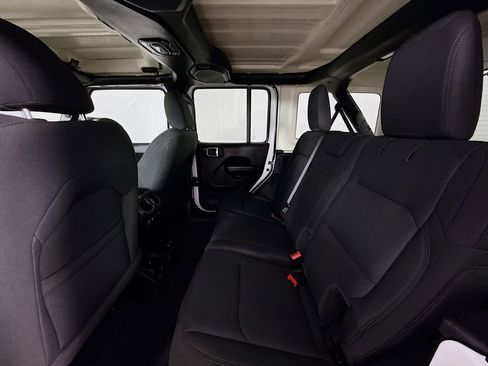 Used 2021 Jeep Wrangler Unlimited Sport image 29