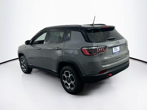 Used 2022 Jeep Compass Trailhawk w/ Trailhawk Convenience Group AWD/4WD image 7