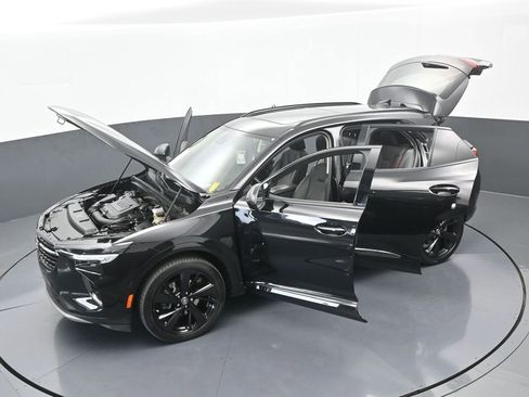 Used 2023 Buick Envision Essence w/ Technology Package I image 70