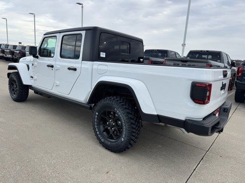 New 2026 Jeep Gladiator Willys image 5
