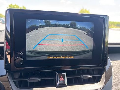 Used 2026 Toyota Corolla LE FWD image 21