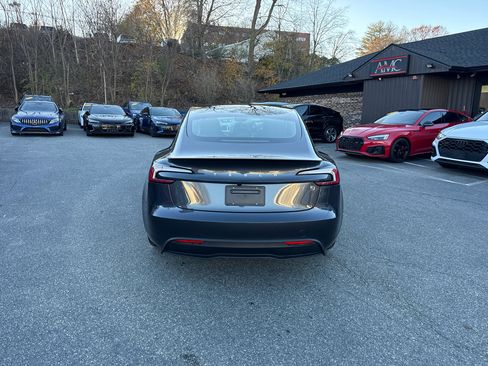 Used 2025 Tesla Model 3 Long Range image 9