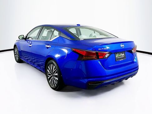 Used 2025 Nissan Altima 2.5 SV image 5