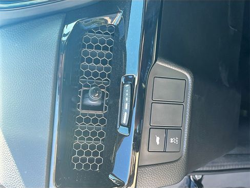 Used 2024 Honda CR-V EX-L image 10