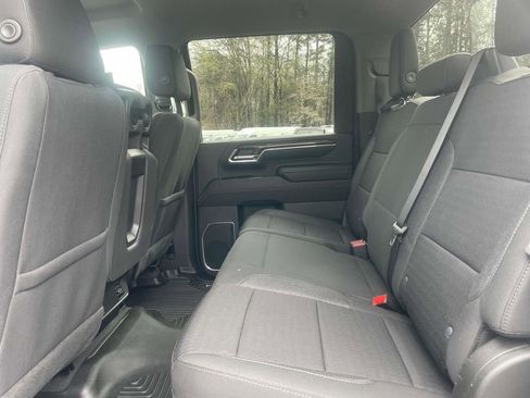 Used 2024 Chevrolet Silverado 2500 LT image 20