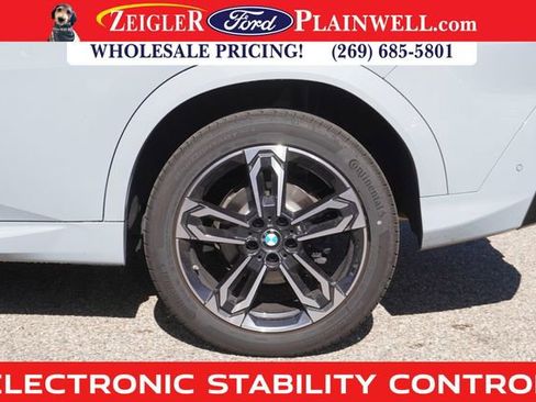 Used 2025 BMW X2 xDrive28i image 9