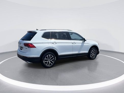 Certified 2021 Volkswagen Tiguan SE AWD/4WD image 8