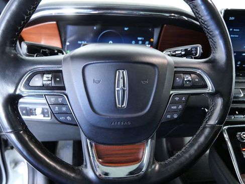 Used 2023 Lincoln Navigator Reserve AWD/4WD image 22