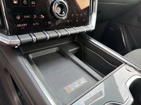 Used 2025 GMC Acadia Elevation image 25