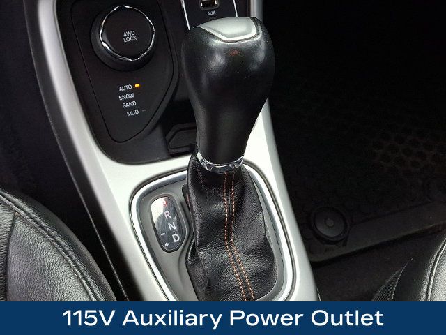 Used 2018 Jeep Compass Latitude w/ Popular Equipment Group AWD/4WD image 11