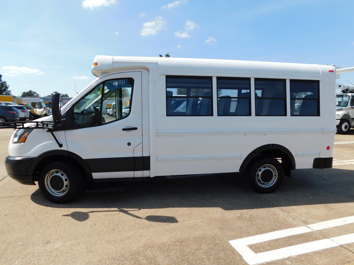 Used 2016 Ford Transit 250 138 RWD image 5