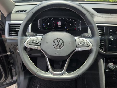 Used 2023 Volkswagen Atlas SEL AWD/4WD image 27