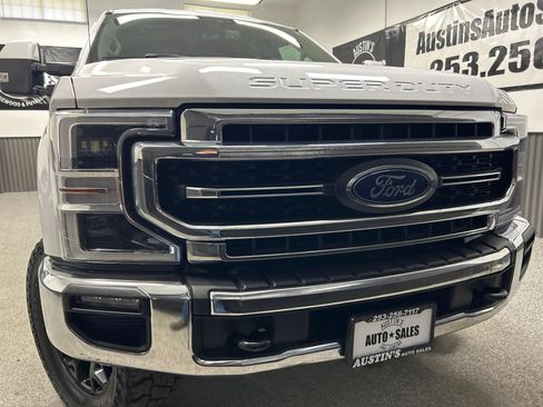 Used 2020 Ford F350 Lariat w/ Lariat Ultimate Package AWD/4WD image 2