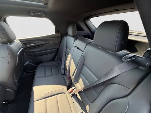 Used 2023 Chevrolet TrailBlazer ACTIV w/ Sun and Liftgate Package image 16