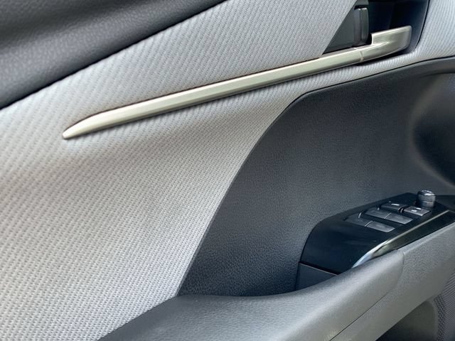 Used 2026 Toyota Camry SE w/ Multimedia Upgrade Package FWD image 17