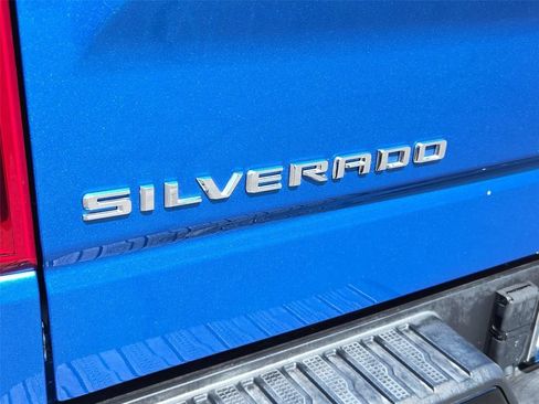 Certified 2022 Chevrolet Silverado 1500 LT Trail Boss w/ LT Trail Boss Premium Package AWD/4WD image 23