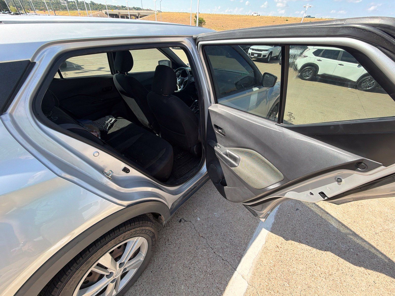 Used 2020 Nissan Kicks S FWD image 19
