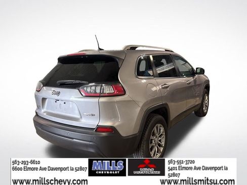 Used 2021 Jeep Cherokee Latitude Plus AWD/4WD image 5