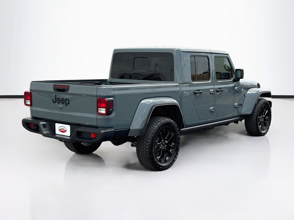Used 2025 Jeep Gladiator Sport AWD/4WD image 5