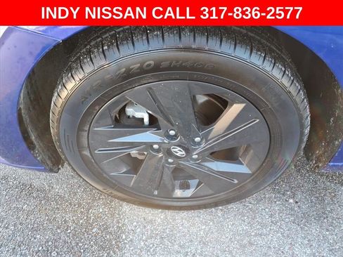 Used 2021 Hyundai Elantra SEL image 4