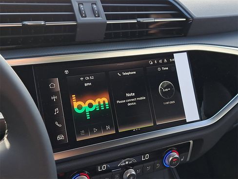 New 2025 Audi Q3 2.0T Premium image 12