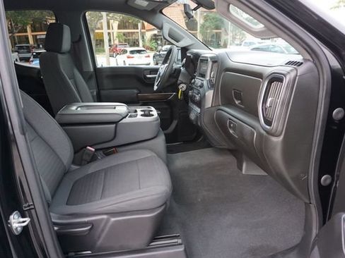 Used 2020 Chevrolet Silverado 1500 LT w/ LT Value Package RWD image 3
