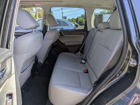 Used 2017 Subaru Forester 2.5i Limited AWD/4WD image 17