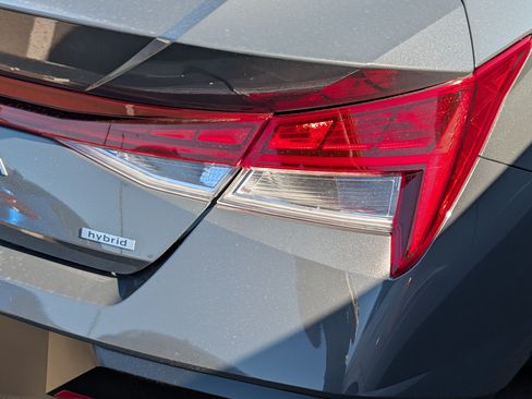 Certified 2026 Hyundai Elantra Limited FWD image 17