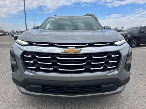 Used 2025 Chevrolet Equinox LT w/ Convenience Package II image 10