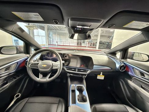 New 2026 Chevrolet Equinox EV LT image 23