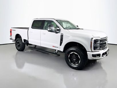 New 2026 Ford F350 Platinum w/ Tremor Off-Road Package
