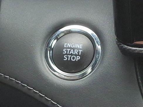 Used 2023 Toyota Highlander XSE image 24