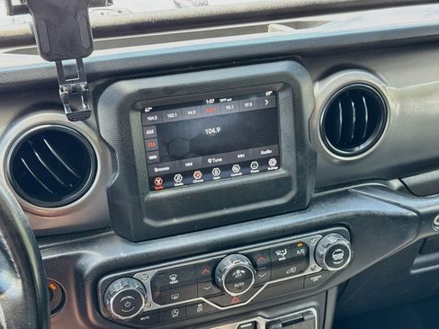 Used 2021 Jeep Wrangler Unlimited Sport AWD/4WD image 15