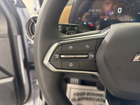 New 2026 Chevrolet Equinox ACTIV w/ Convenience Package III FWD image 32