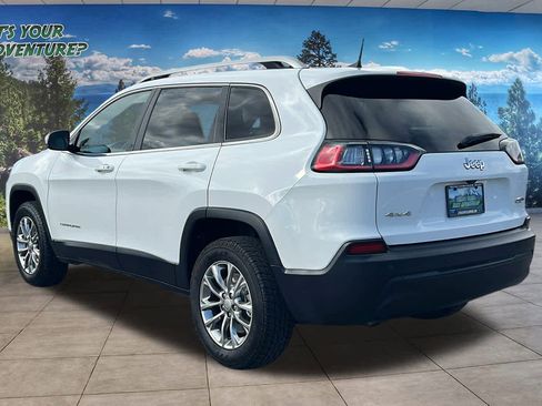 Used 2020 Jeep Cherokee Latitude Plus w/ Cold Weather Group image 7