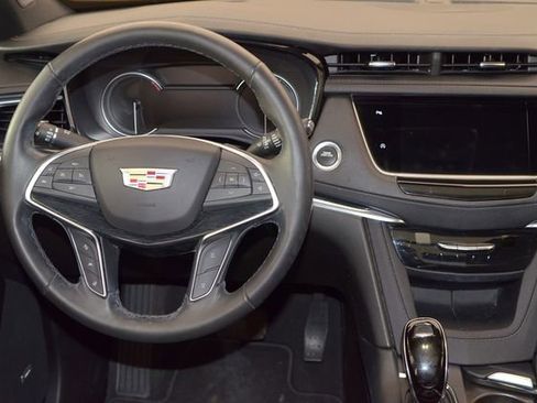 Used 2024 Cadillac XT5 Premium Luxury image 16