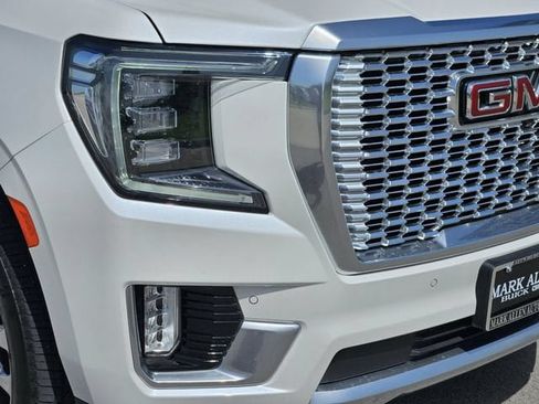 Used 2021 GMC Yukon Denali AWD/4WD image 8