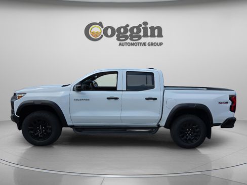 New 2026 Chevrolet Colorado Trail Boss AWD/4WD image 2