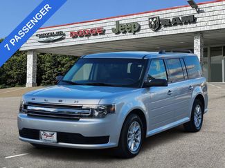 Used 2019 Ford Flex SE video 2