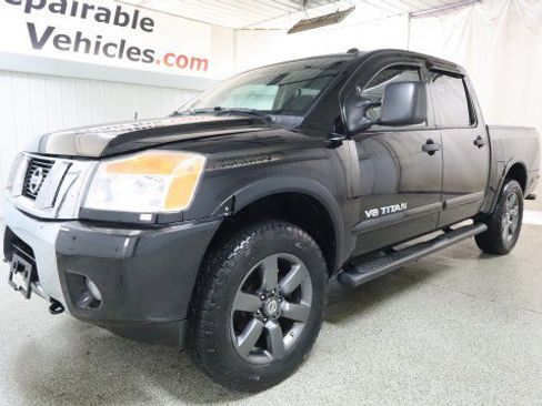 Used 2015 Nissan Titan SV w/ SV Value Truck Package AWD/4WD image 2