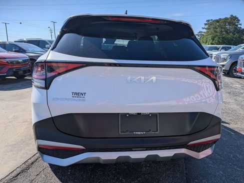 Used 2023 Kia Sportage EX FWD image 2