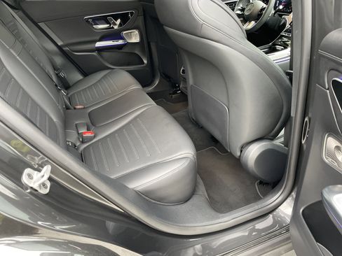 Certified 2025 Mercedes-Benz GLC 300 image 43